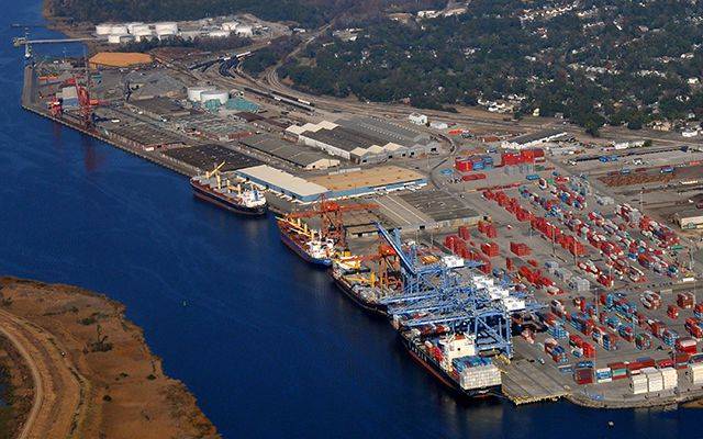 Imagen de archivo: The Port of Wilmington, NC (CRÉDITO: Puertos NC)