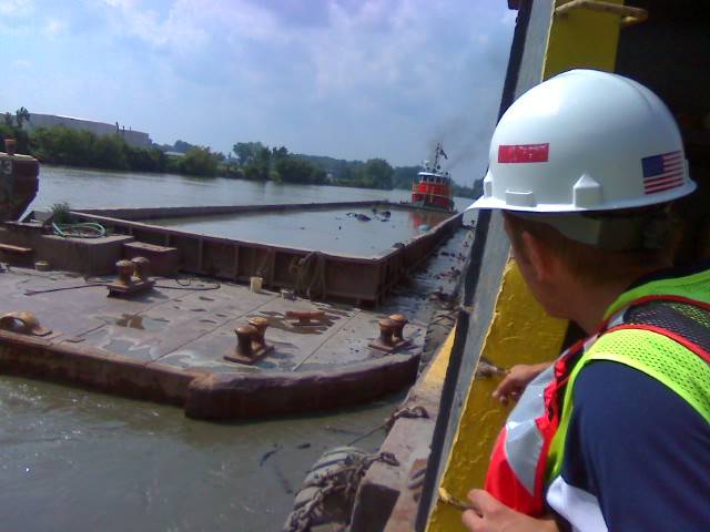 River Raisin Dredging، Monroe، Michigan