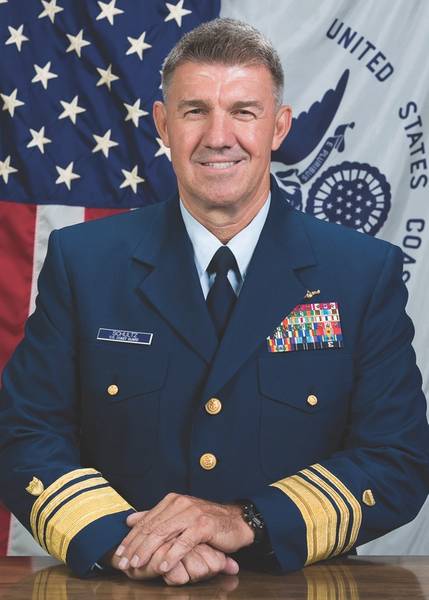 Vice Adm. Schultz de USCG, el comandante del Área Atlántica de la Guardia Costera