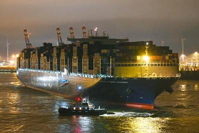 CMA CGM Antoine de Saint Exupery fez sua primeira chamada no Porto de Hamburgo na manhã de quinta-feira, 15 de março (© HHM / Dietmar Hasenpuscch)