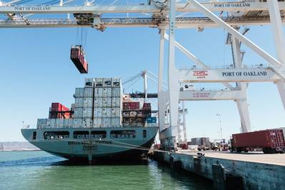 Datei Foto: Hafen von Oakland