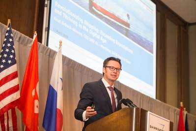 Ο κ. Knut Ørbeck-Nilssen, Διευθύνων Σύμβουλος της DNV GL - Maritime και ο πρόεδρος του IACS, μιλώντας στο CMA Shipping 2018 (Φωτογραφία: DNV GL / CMA Shipping 2018)