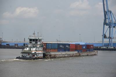 o contêiner Baton Rouge-NOLA em serviço de barcaça / CREDIT: Porto de Nova Orleans