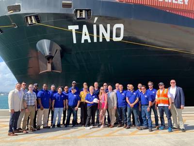 O navio, a tripulação, a equipe do terminal e Crowley.