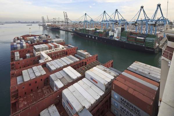 Hafen von Rotterdam (KREDIT: PoR / (c) Freek van Arkel