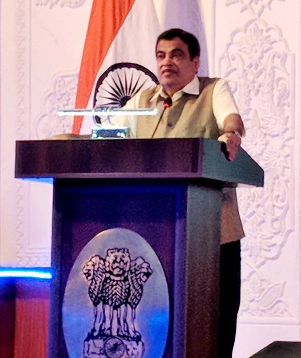 Nitin Gadkari, Ministro de navegación indio. Foto: PIB