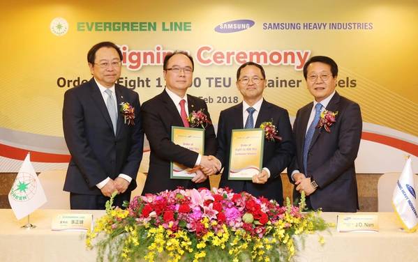 从左至右：EMC总裁Lawrence Lee; EMC主席张定安; SHI首席执行官JO Nam; SHI CMO KH Kim（照片：EMC）
