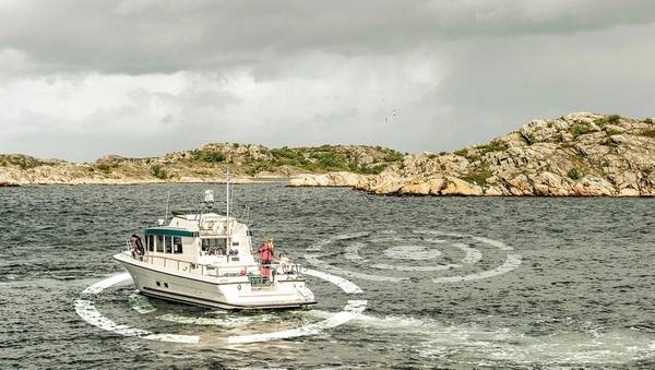 Το DPS της Volvo Penta διαθέτει τώρα ένα χαρακτηριστικό επανατοποθέτησης, το οποίο βοηθά στη διατήρηση της θέσης του σε ασταθή νερά και παρέχει εκλεπτυσμένη κίνηση. Φωτογραφία: Volvo Penta