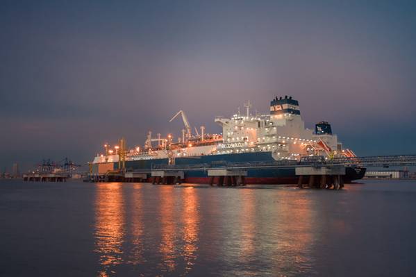 © dmplot / शटरस्टॉक