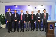 L to R - H.E. Antony Phillipson, British High Commission; Prof. Don Nutbeam, Vice-Chancellor, University of Southampton; The Rt Hon David Willetts MP, Minister for Universities and Science of the United Kingdom; Prof. Raj. Thampuran, Managing Director, A*STAR; Prof. Alfred Huan, Executive Director of Institute of High Performance Computing, A*STAR; Prof. Ajit Shenoi, Director, Southampton Marine and Maritime Institute; Dr Lou Jing, Institute of High Performanc