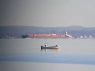 The tug Austin Reinauer (4,000 hp) pushing the empty barge RTC-100 (100,000 bbl. capacity) downbound from Providence, R.I. Photo: Barry Parker