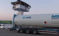 An LNG bunkering bunkering truck at the port of Rotterdam (CREDIT: Port of Rotterdam