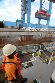 Container on Barge (Photo: PortNOLA)