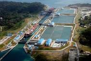 The container segment continued to serve as the leading market segment for tonnage through the Canal, accounting for 159 million tons of the total cargo received, of which 112.6 million PC/UMS tons transited the Expanded Canal. (Photo: Panama Canal Authority)