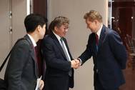 Hee-Bong Chae and Alexey Miller at meeting. Photo: Gazprom