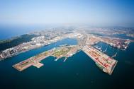 file Image: The port of Durban, South Africa / © MichaelJung