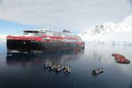 Image: Hurtigruten