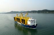 A Jumbo Heavy-lift Vessel: Photo credit Jumbo