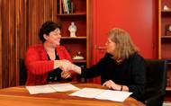 Karin Orsel (left) President and CEO of MF Shipping Group, will be the keynote speaker at WISTA USA’s tenth annual luncheon, kicking off the CMA Shipping 2015. (Photo: http://www.managementfacilities.nl)