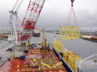Liebherr board offshore crane BOS 35000 Giant 7 in-operation Photo Liebher
