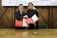 Maritime and Port Authority of Singapore Chief Executive, Andrew Tan, and Norway State Secretary, Ms Dilek Ayahn, at the Joint Statement Signing Ceremony. Photo courtesy of Norwegian Shipowners' Association. Photo MPA