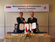 Maritime and Port Authority of Singapore Chief Executive, Andrew Tan and Michio Kikuchi, Director-General of Ports and Harbours Bureau, Ministry of Land, Infrastructure, Transport and Tourism reaffirming their strong bilateral relations at MOC ceremony. Photo: Maritime and Port Authority of Singapore