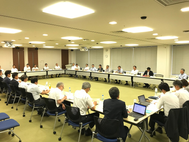 Meeting with captains and chief engineers (Photo: NYK Line)