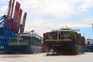 Megaboxer at Waltershofer Hafen (Photo: HHM / Dietmar Hasenpusch)