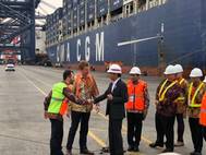 President Joko Widodo meeting CMA CGM staff - Jakarta Port (Photo: CMA GCM)