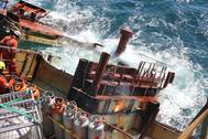 Salvors Aboard 'Rena' Photo credit MNZ