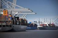 Vessel operations, terminal services and Monday-Friday truck gate hours continue as normal at Georgia's ports. Find print quality images here.(Georgia Ports Authority / Stephen B. Morton)
