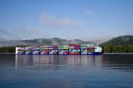 APH vessels are being designed in lengths of 592, 772, and 952 feet. The Vessels will carry from 1824 to 2960 TEUs and will travel north and south at twice the speed of barge lines or about 12-14 knots. CREDIT: American Patriot Holdings