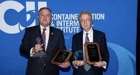 From Left: Connie Award Honoree John Nardi and Lifetime Achievement Award Honoree Steve Rothberg. © CII