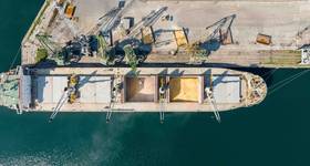 © Adobe Stock/dechevm