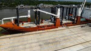 New RTGs docked at Port Houston’s Bayport Container Terminal. © Port Houston