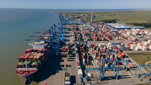 Rio Grande Container Terminal: construction project to expand operations berth and purchase new equipment. © Wilson Sons