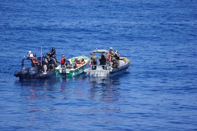 Anti-Piracy exercise in progress in the Sychelles. (image: EUCAP Nestor and EU Naval Force)  