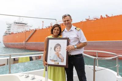 The Godmother of MV Barracuda, Ms. Su Yin Anand, Head of Legal at South32 Marketing Singapore and Captain Dan Cracium of MV Barracuda at the Naming Ceremony. Image: KCC