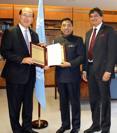Gopal Krishna, Secretary to the Government of India, Ministry of Shipping and Amitabh Kumar, India's Director General of Shipping, deposited the instrument of accession to the Hong Kong Convention with IMO Secretary-General Kitack Lim yesterday (28 November) during the thirty-first session of the IMO Assembly. Photo: IMO