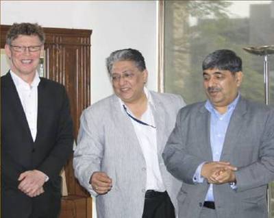 left to right: Steinar Gundersen (Deputy CEO MARIS AS), Shravan Rewari (Managing Director ARI Simulation) and Bhupesh Gandhi (Director MARIS Asia Pacific Pte Ltd)