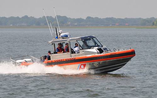 the 28-foot RB-S is powered by twin 225-horsepower (hp) Honda outboards.