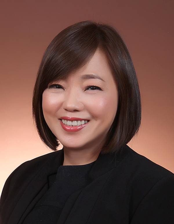 Ms. Caroline Yang, Chief Executive of Hong Lam Marine, is the first female President in SSA’s 34 years’ history  (Photo: SSA)