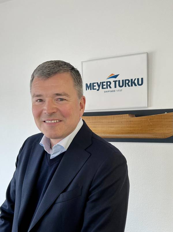 Casimir Lindholm has been appointed CEO of Meyer Turku Oy.