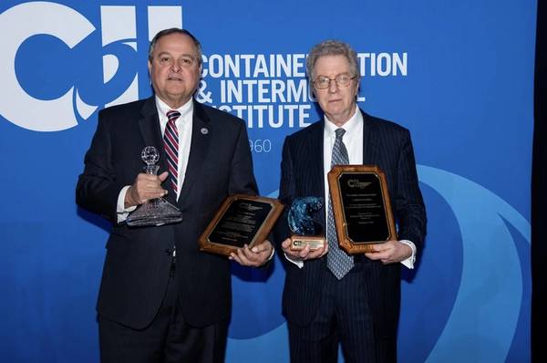 From Left: Connie Award Honoree John Nardi and Lifetime Achievement Award Honoree Steve Rothberg. © CII