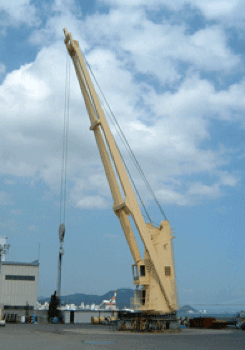 MHI Deck Crane: Photo credit MHI