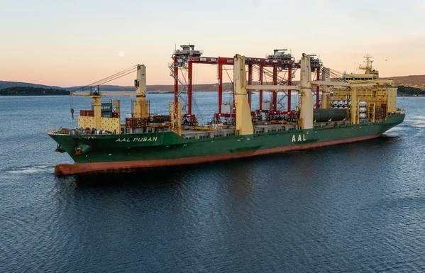 The four cranes had a combined weight of almost 700 tonnes and each measured 36 m in height and 28 m in length.- Credit: AAL