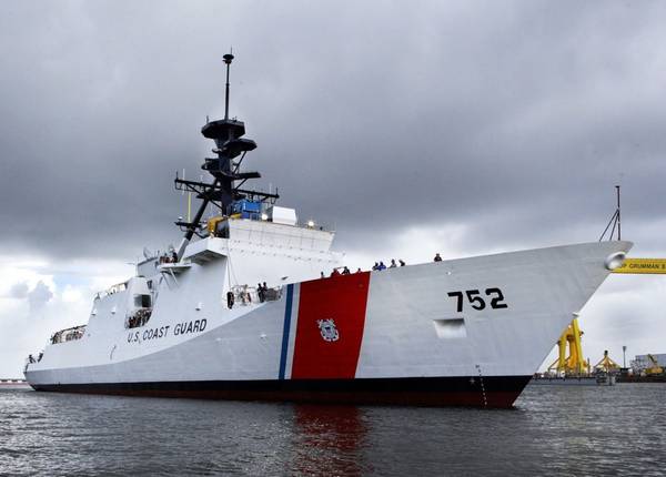 Cutter 'Stratton': Photo credit USCG