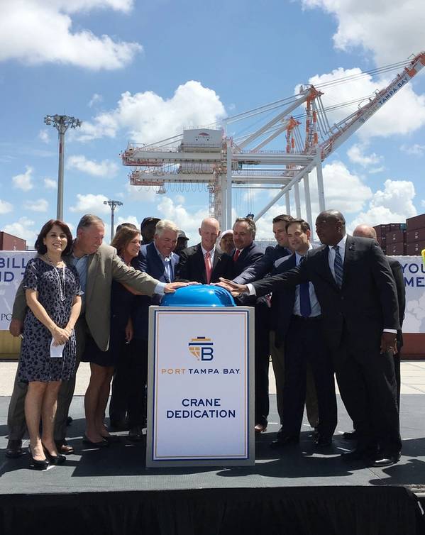 Florida Governor Rick Scott, U.S. Senator Marco Rubio and officials from Port Tampa Bay push the button to celebrate the startup of Port Tampa Bay’s first modern STS cranes with Post-Panamax capability. (Photo: ZPMC)