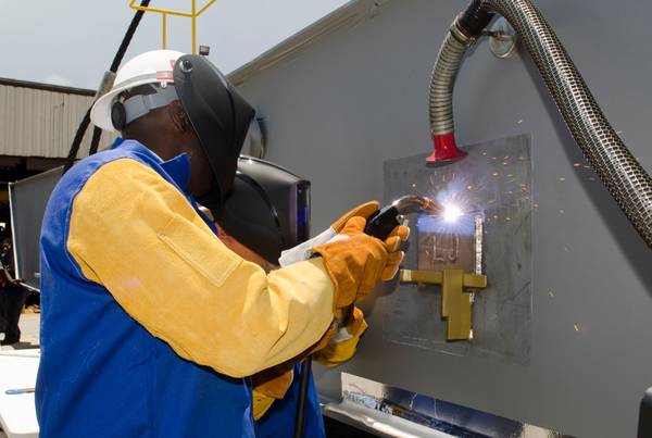 Lee Jackson Inscribes Keel Plate: Photo credit BAE