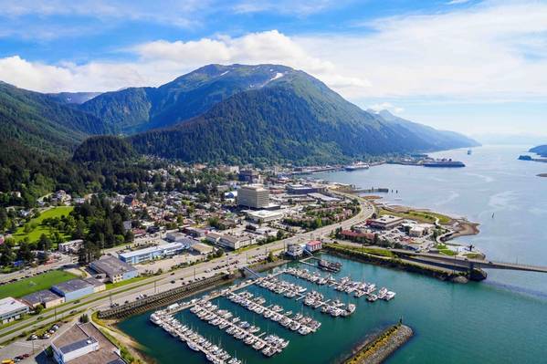 Junea, AK. © Adobe Stock/Alexandre ROSA
